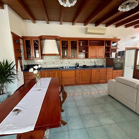 Casa Luna ลีปารี ภายนอก รูปภาพ