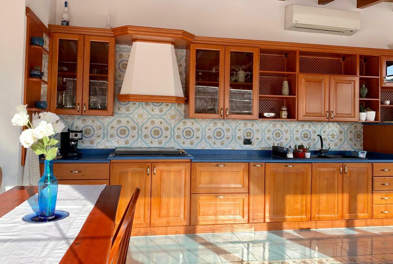 Casa Luna ลีปารี ภายนอก รูปภาพ